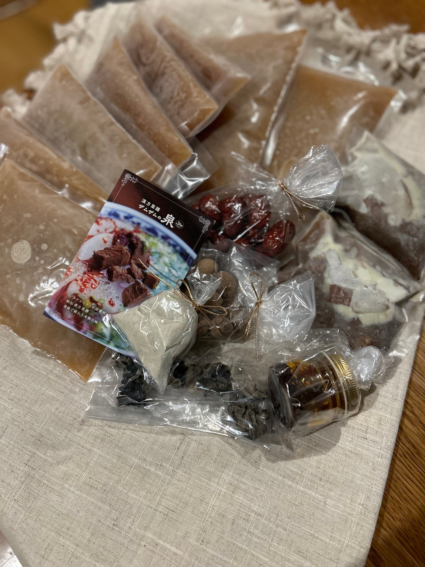 【定期購入プレミアムコース】デトックス&栄養補足の漢方薬膳牛骨スープ