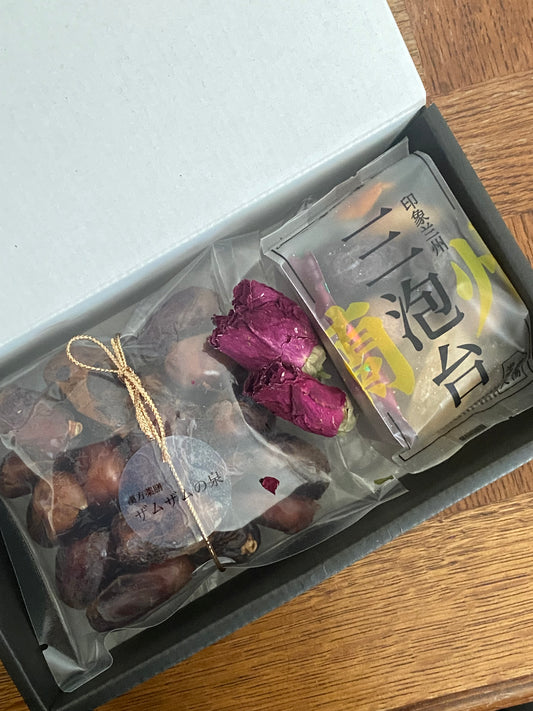 食べられる“薬膳茶”と“天然デーツ”セット